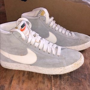 Nike Blazer Mid (women’s)